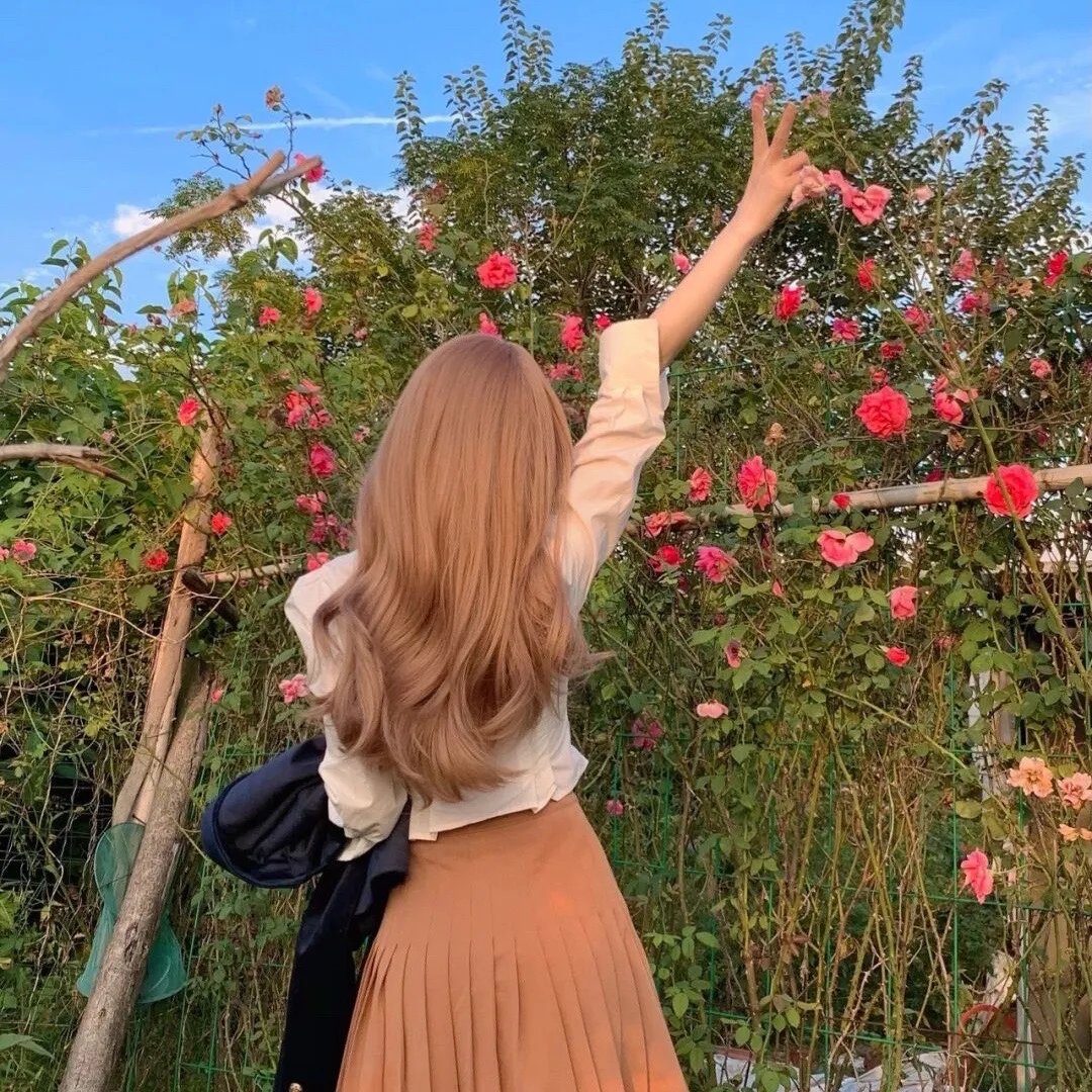 明星蹭饭被拒我全家遭受网暴